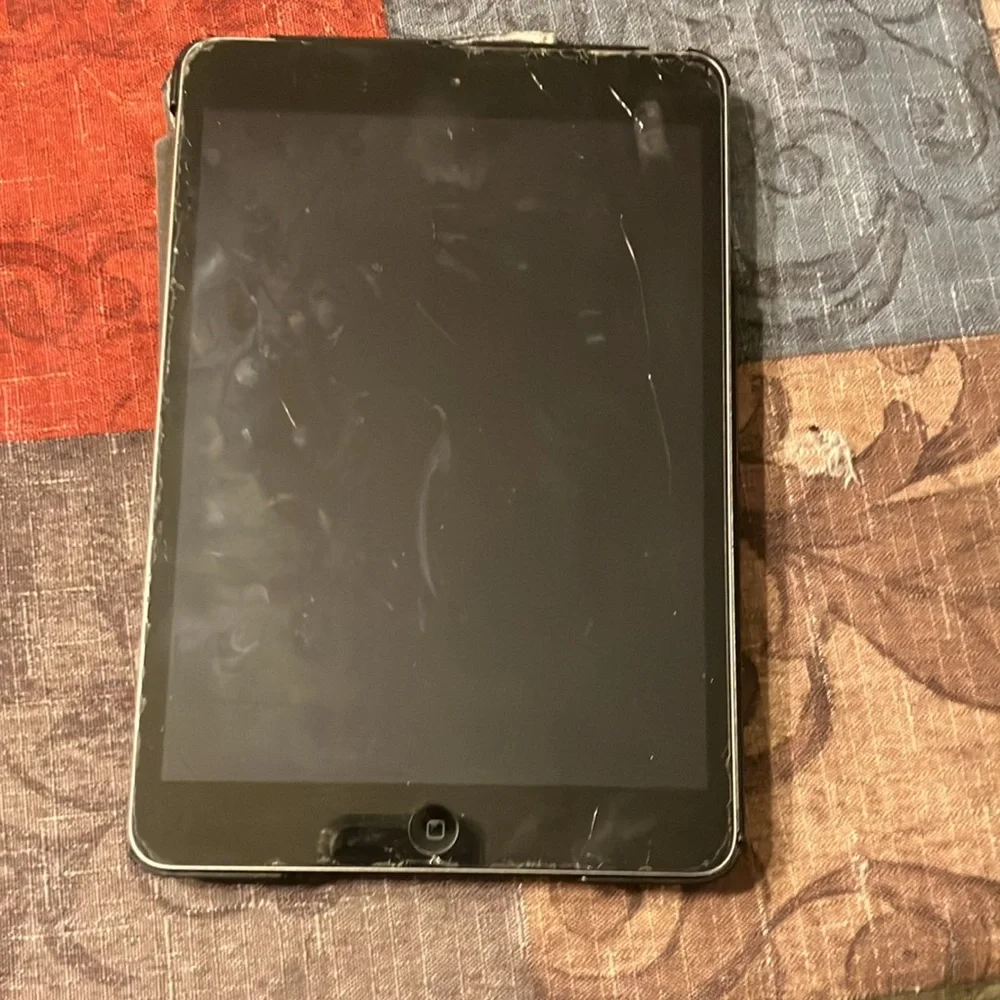 ipad mini 2, 2013, ios 12.5.7, iphone ipad apple electronic tablet model